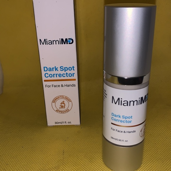 MiamiMD Dark Spot Corrector - Picture 2 of 3